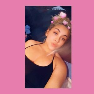 Meet your Posher, Arcelia